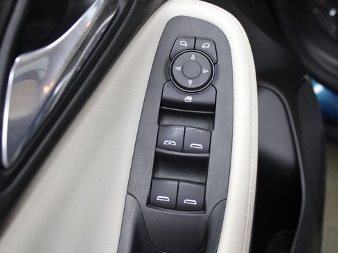 Used 2021 Buick Encore GX Preferred FWD image 38
