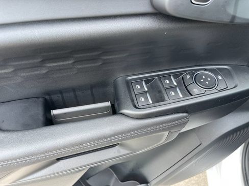 New 2026 Ford Ranger XLT w/ Black Appearance Package RWD image 12