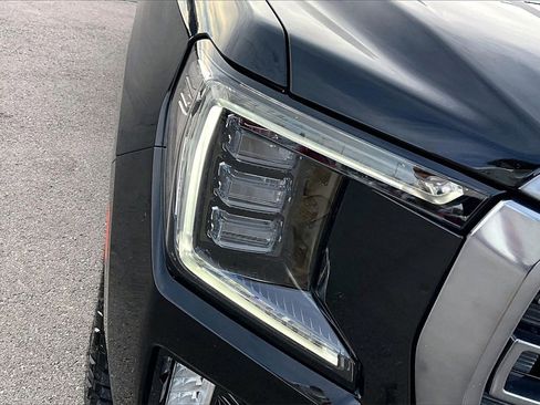 Used 2023 GMC Yukon XL AT4 w/ AT4 Premium Package image 30