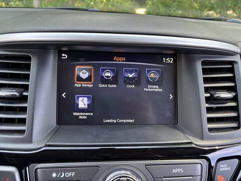 Used 2019 Nissan Pathfinder S AWD/4WD image 18