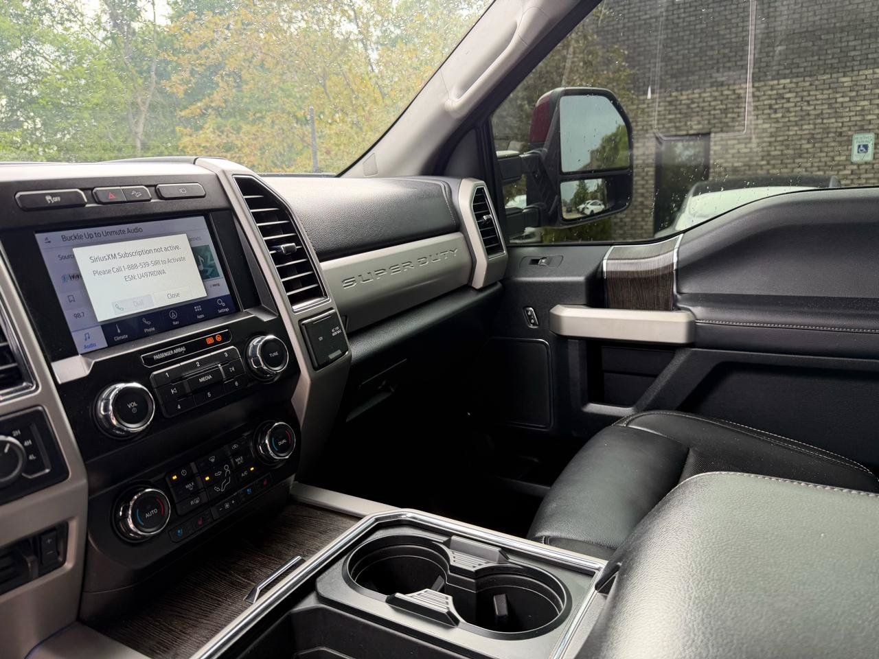 Used 2021 Ford F250 Lariat w/ Lariat Ultimate Package AWD/4WD image 14