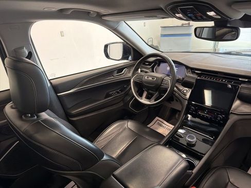 Used 2021 Jeep Grand Cherokee L Limited image 34