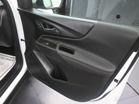 Used 2022 Chevrolet Equinox RS AWD/4WD image 12