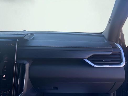 Certified 2024 GMC Acadia Elevation image 16