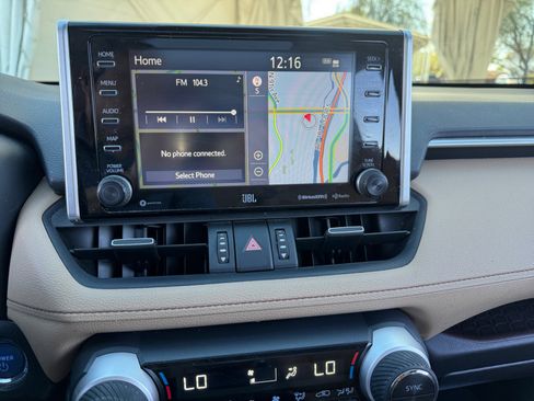 Certified 2020 Toyota RAV4 Limited image 26