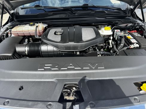 Used 2025 RAM 1500 Big Horn AWD/4WD image 32
