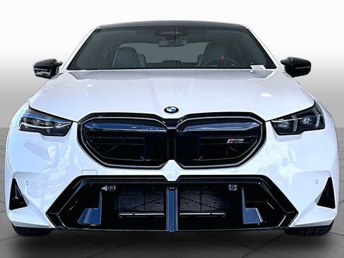 New 2027 BMW M5 w/ Executive Package AWD/4WD image 3