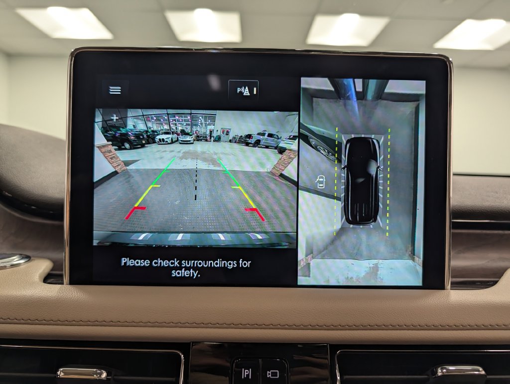 Used 2023 Lincoln Aviator Reserve w/ Equipment Group 201A AWD/4WD image 17