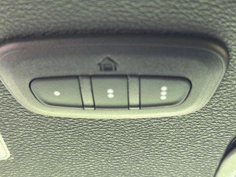 Used 2025 Jeep Wrangler Unlimited Sport AWD/4WD image 26