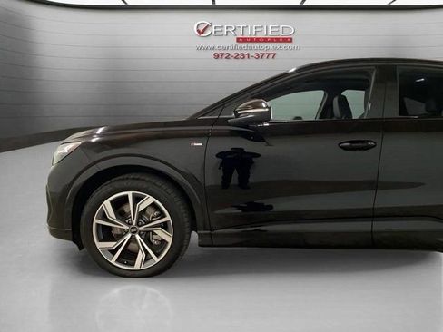 Used 2024 Audi Q4 e-tron Premium Plus w/ Premium Plus image 94