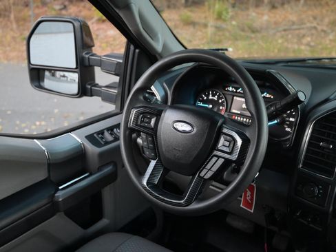 Used 2021 Ford F250 XLT w/ XLT Premium Package image 32