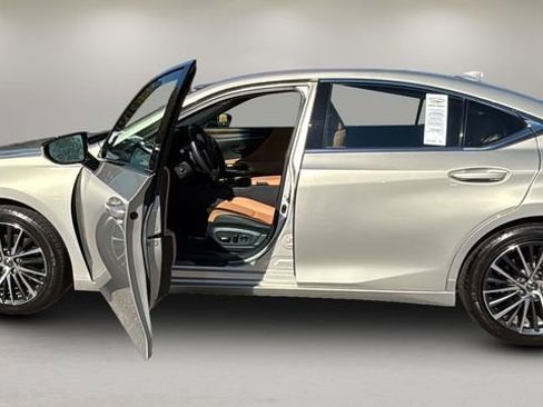 Used 2023 Lexus ES 350 w/ Premium Package image 13