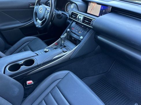 Used 2017 Lexus IS 350 F Sport image 32