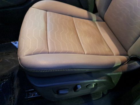 Used 2024 Chevrolet Colorado ZR2 w/ ZR2 Convenience Package III image 25