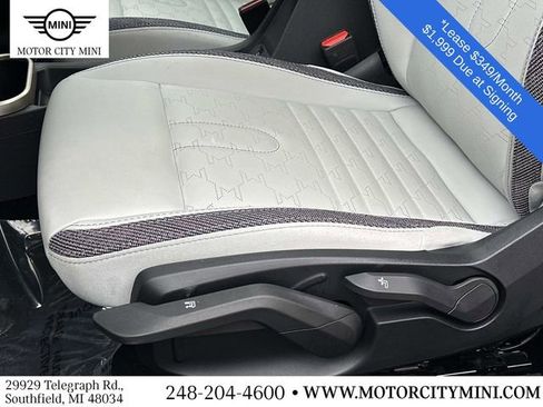 Certified 2025 MINI Cooper S image 19