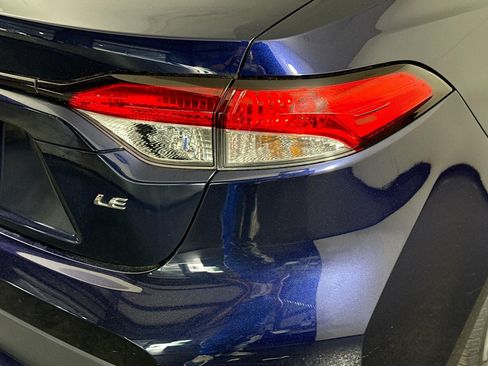 Used 2020 Toyota Corolla LE FWD image 33