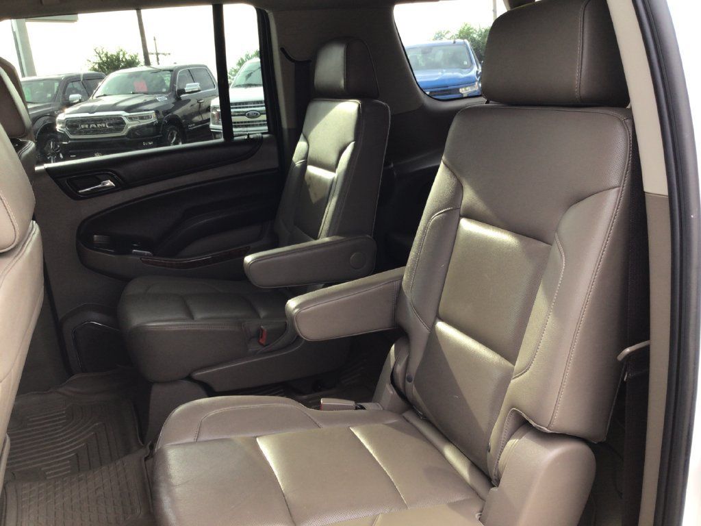 Used 2017 Chevrolet Suburban Premier AWD/4WD image 25