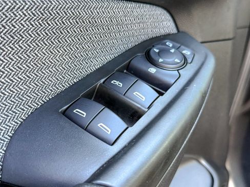 Used 2021 Chevrolet TrailBlazer LS AWD/4WD image 17