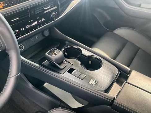 Certified 2023 Nissan Rogue SL w/ SL Premium Package FWD image 17