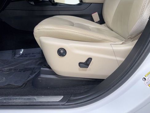 Used 2022 Dodge Durango GT w/ GT Premium Group image 9