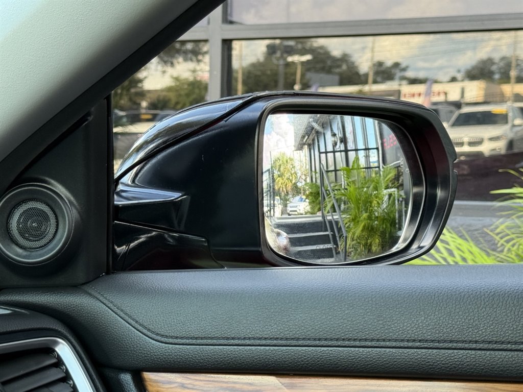 Used 2020 Honda CR-V Touring image 31