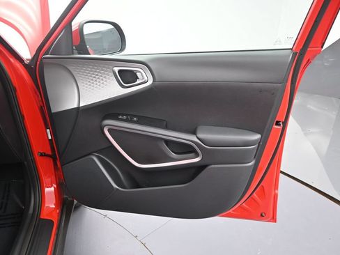 Certified 2024 Kia Soul S FWD image 21
