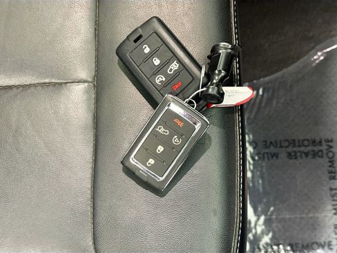 Used 2021 Jeep Grand Cherokee L Limited image 43