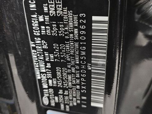 Used 2021 Kia Telluride S AWD/4WD image 18