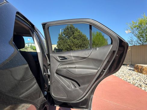 Used 2024 Chevrolet Equinox LT AWD/4WD image 26