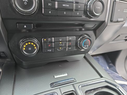 Used 2016 Ford F150 XLT w/ Equipment Group 302A Luxury image 25