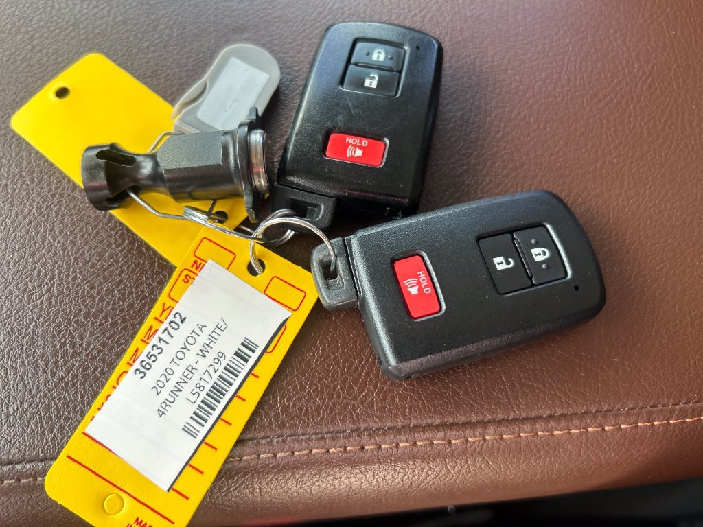 Certified 2020 Toyota 4Runner Limited AWD/4WD image 26
