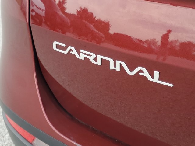 Certified 2024 Kia Carnival SX Prestige FWD image 6