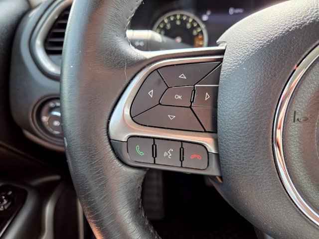 Used 2022 Jeep Renegade Latitude w/ Convenience Group AWD/4WD image 30