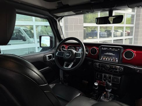Used 2023 Jeep Gladiator Rubicon w/ Trailer Tow Package AWD/4WD image 42