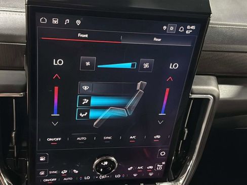Used 2025 GMC Yukon XL Elevation AWD/4WD image 31