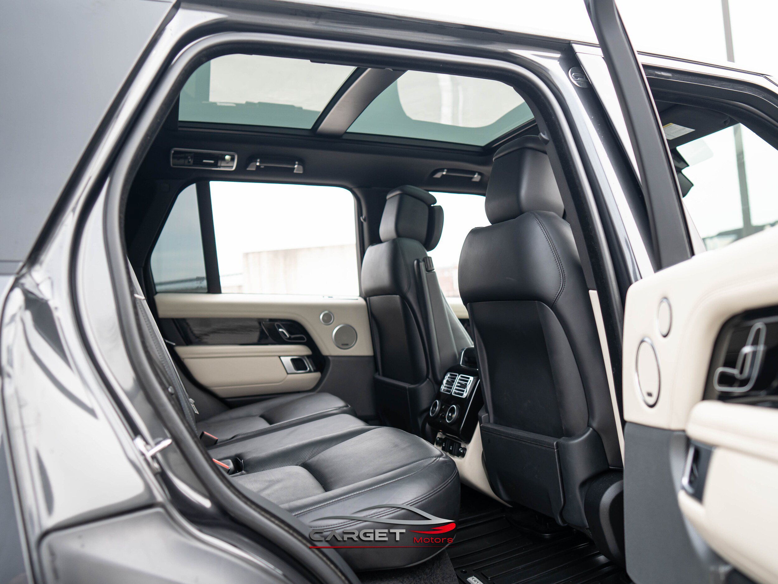 Used 2020 Land Rover Range Rover HSE AWD/4WD image 19