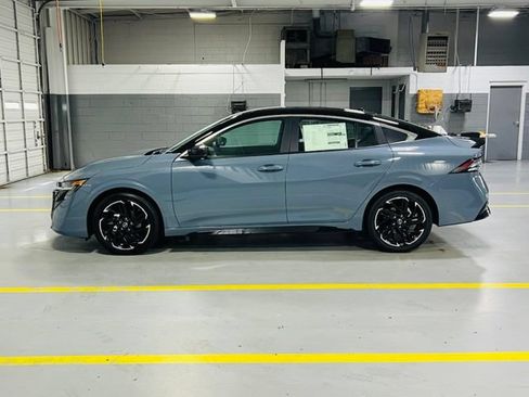 New 2026 Nissan Sentra SR w/ Floor Mat Package FWD image 13