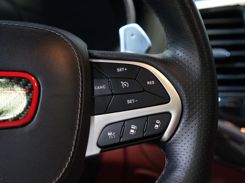 Used 2018 Jeep Grand Cherokee Trackhawk AWD/4WD image 43