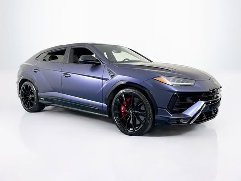 Used 2024 Lamborghini Urus S AWD/4WD image 3