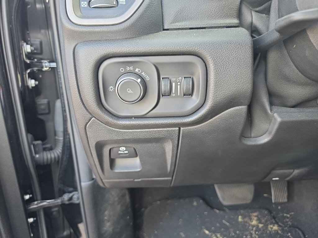 Used 2019 RAM 1500 Tradesman AWD/4WD image 33