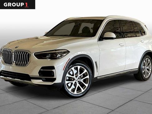 Certified 2023 BMW X5 sDrive40i w/ Premium Package image 1
