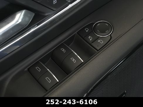 Used 2026 Chevrolet Silverado EV Trail Boss AWD/4WD image 28