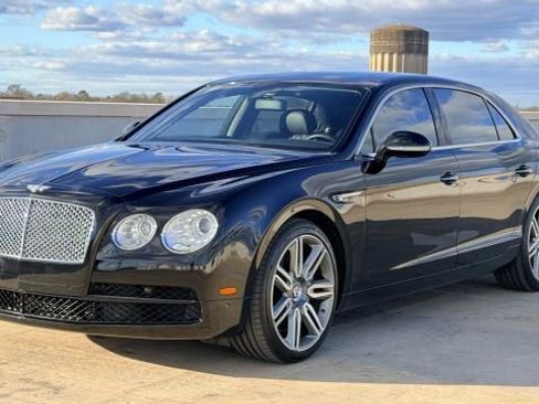 Used 2016 Bentley Flying Spur V8 image 3