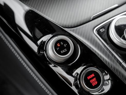 Used 2018 Mercedes-Benz AMG GT R image 22