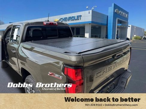 Used 2023 Chevrolet Colorado Z71 w/ Z71 Convenience Package 2 AWD/4WD image 19
