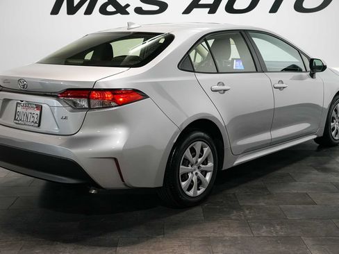 Used 2023 Toyota Corolla LE FWD image 4