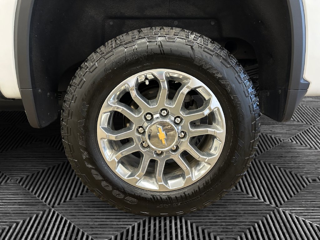 Used 2025 Chevrolet Silverado 2500 LTZ w/ Z71 Chrome Sport Edition AWD/4WD image 15