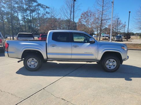 Certified 2023 Toyota Tacoma SR5 image 8