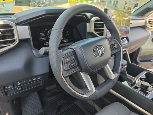 New 2026 Toyota Tundra Limited AWD/4WD image 14