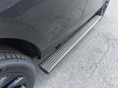 New 2026 Lincoln Navigator Reserve AWD/4WD image 19